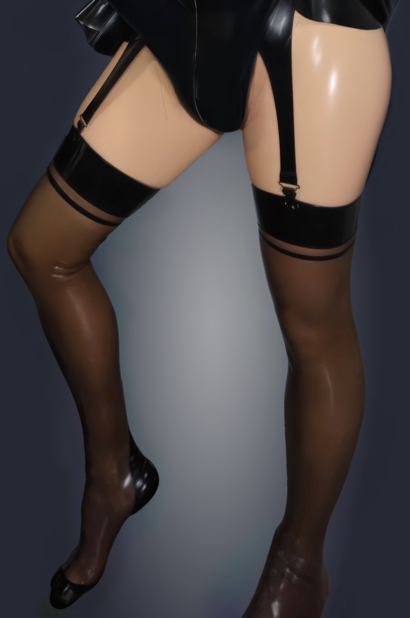 Stocking Back Trim Cuban Heel